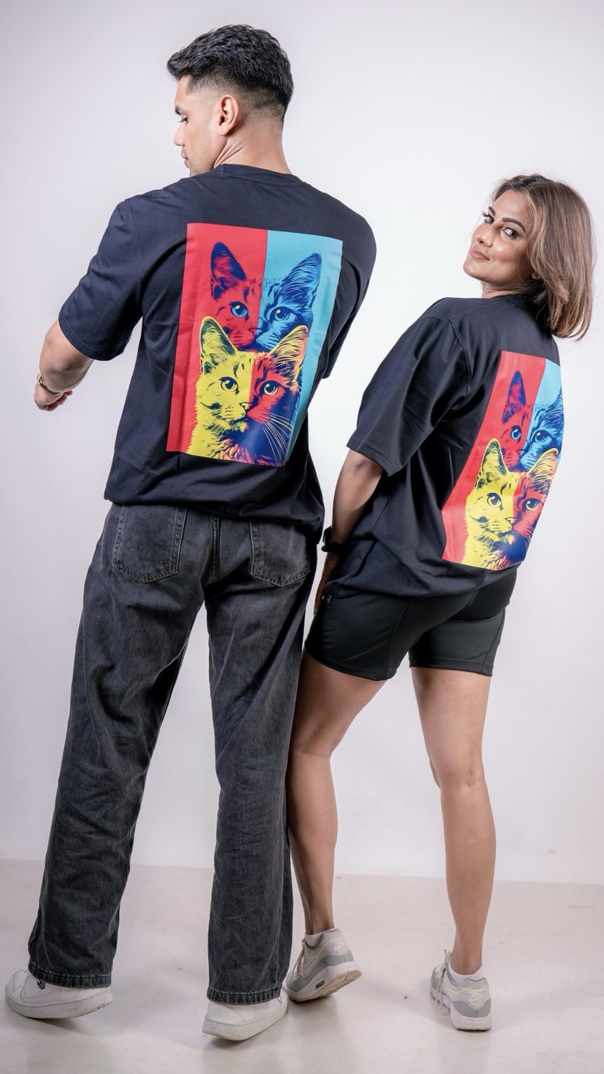 K Y L Cat - Graphic Unisex Oversized T-Shirt